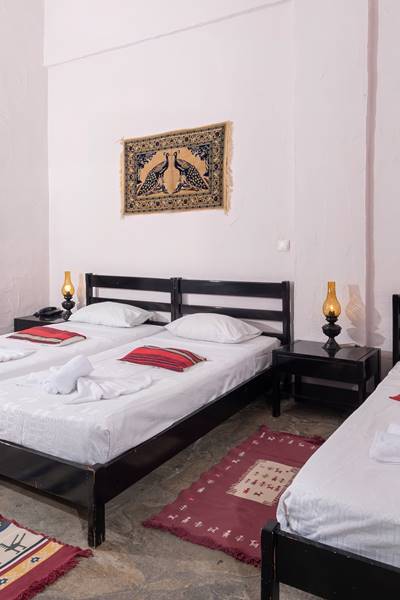 QUADRUBLE (2 ADULTS + 2 CHILDREN)